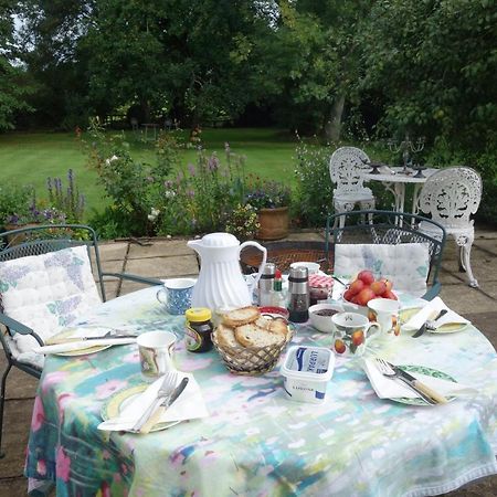 St Michaels House Bed & Breakfast Crediton Exterior photo